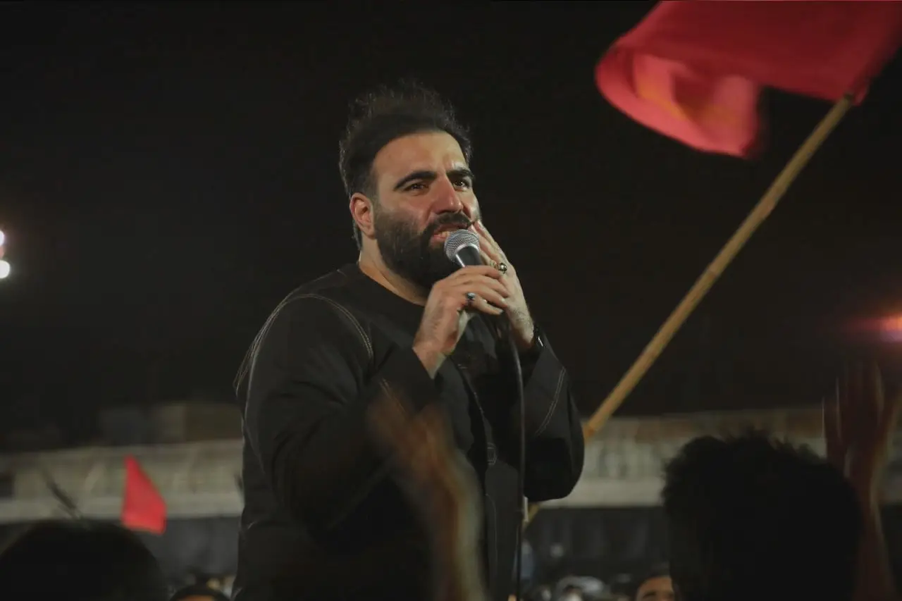 کاور علم تو دستاشه و حسین نگاش می‌کنه - امیر کرمانشاهی