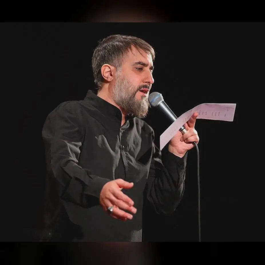 کاور نماهنگ دنیا محل گذره - محمدحسین پویانفر