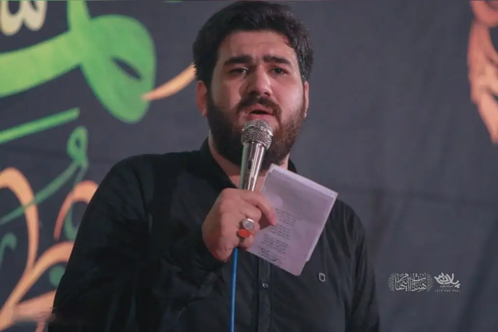 کاور حرف رواق نیست - حسن عطایی