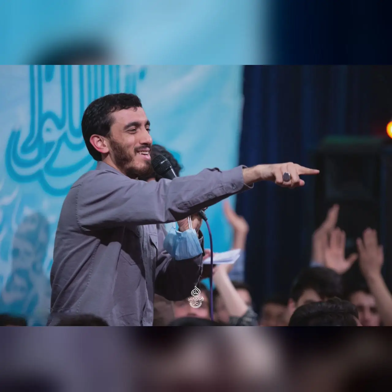 کاور مثل یک قایق طوفان‌زده‌ام - مهدی رسولی