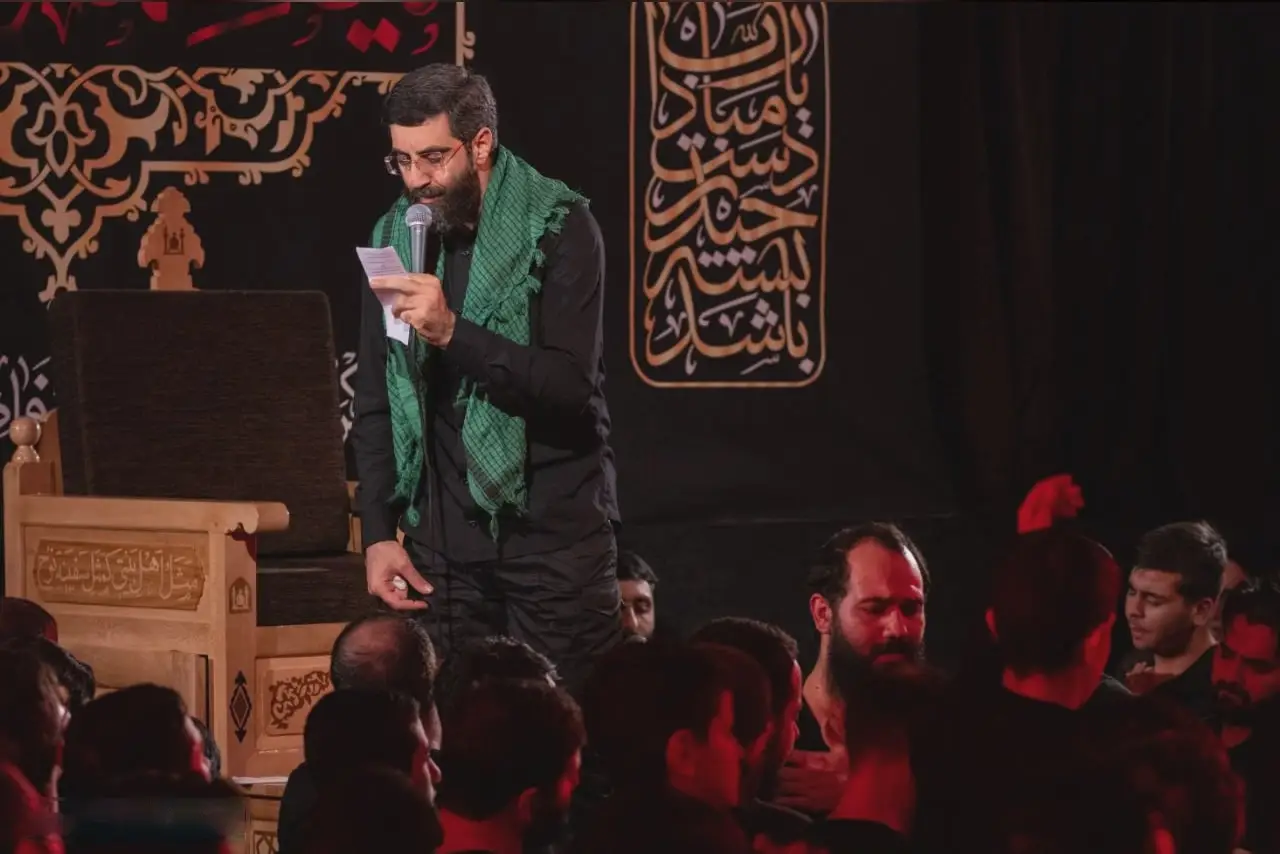 کاور نماهنگ سربند می‌ بندم بر سر - سیدرضا نریمانی
