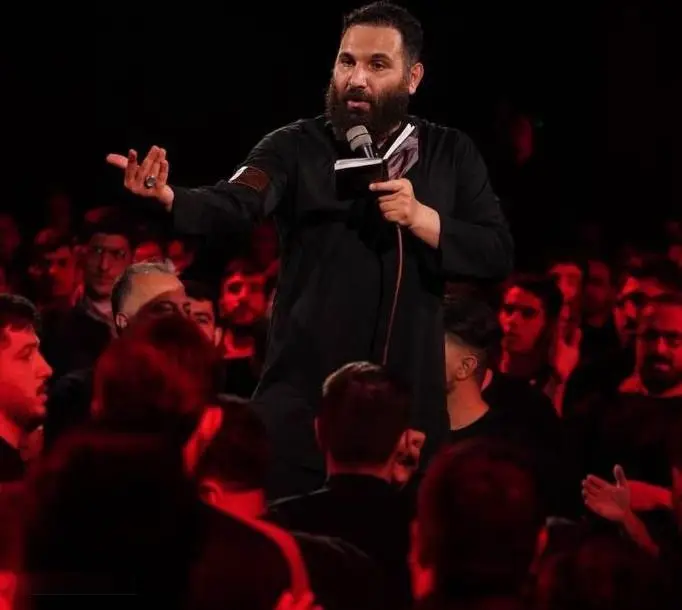 Cover: Whenever I Look at You, You Turn Away - Mohamadhosein hadadian