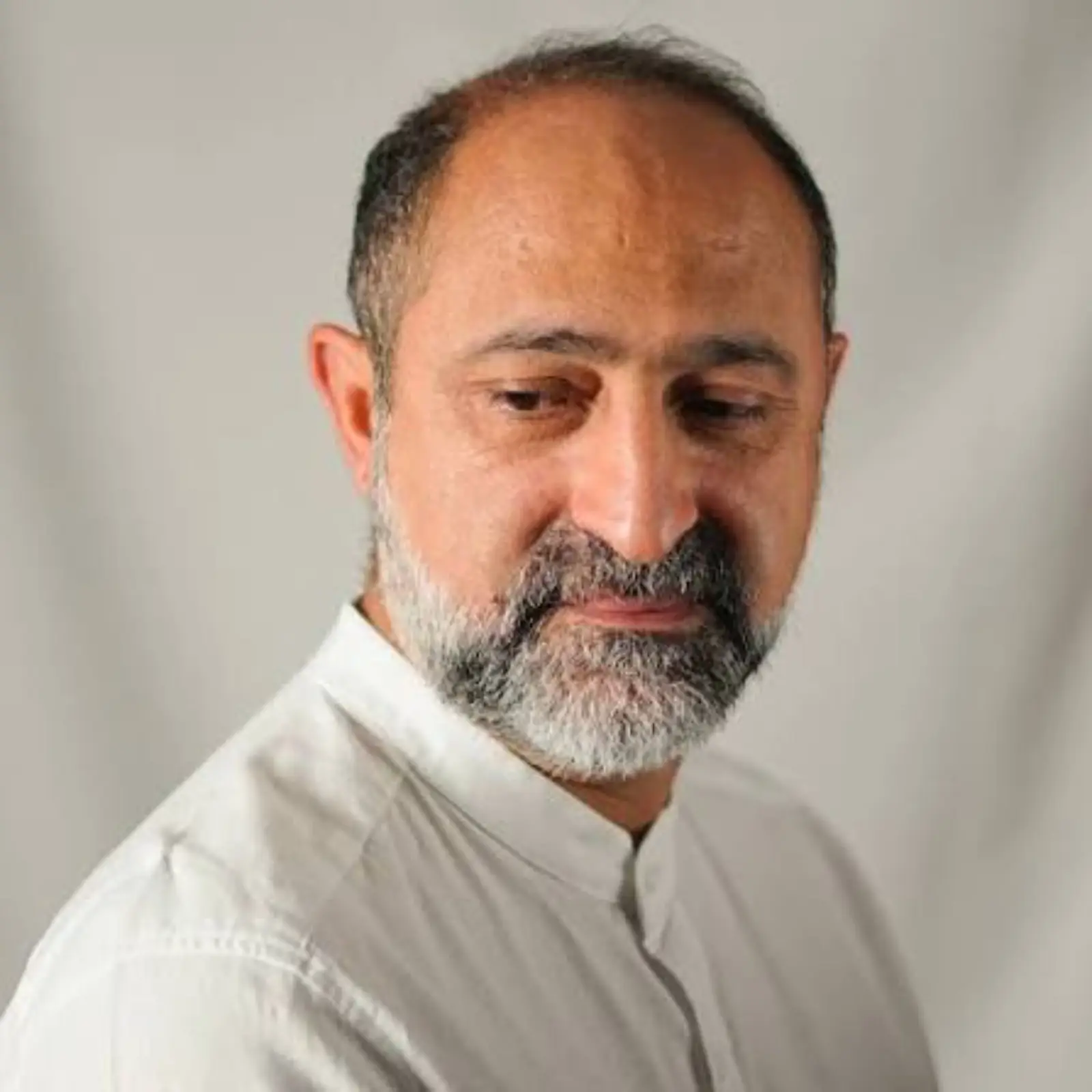 کاور دعای توسل محسن فرهمند آزاد