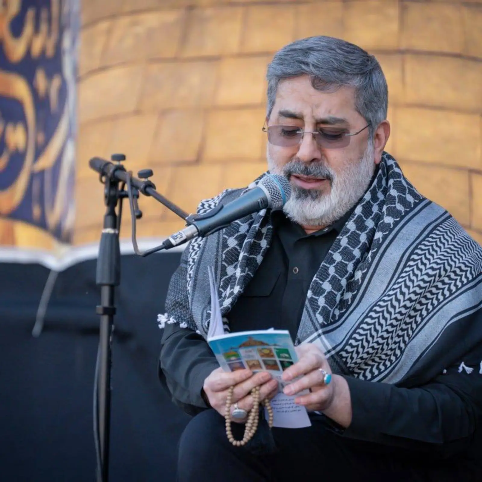 کاور دعای توسل محمدرضا طاهری