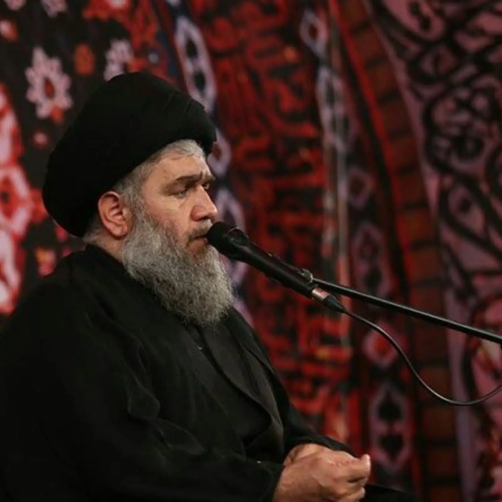 کاور سخنرانی شب اول حجت الاسلام سید حسین مومنی