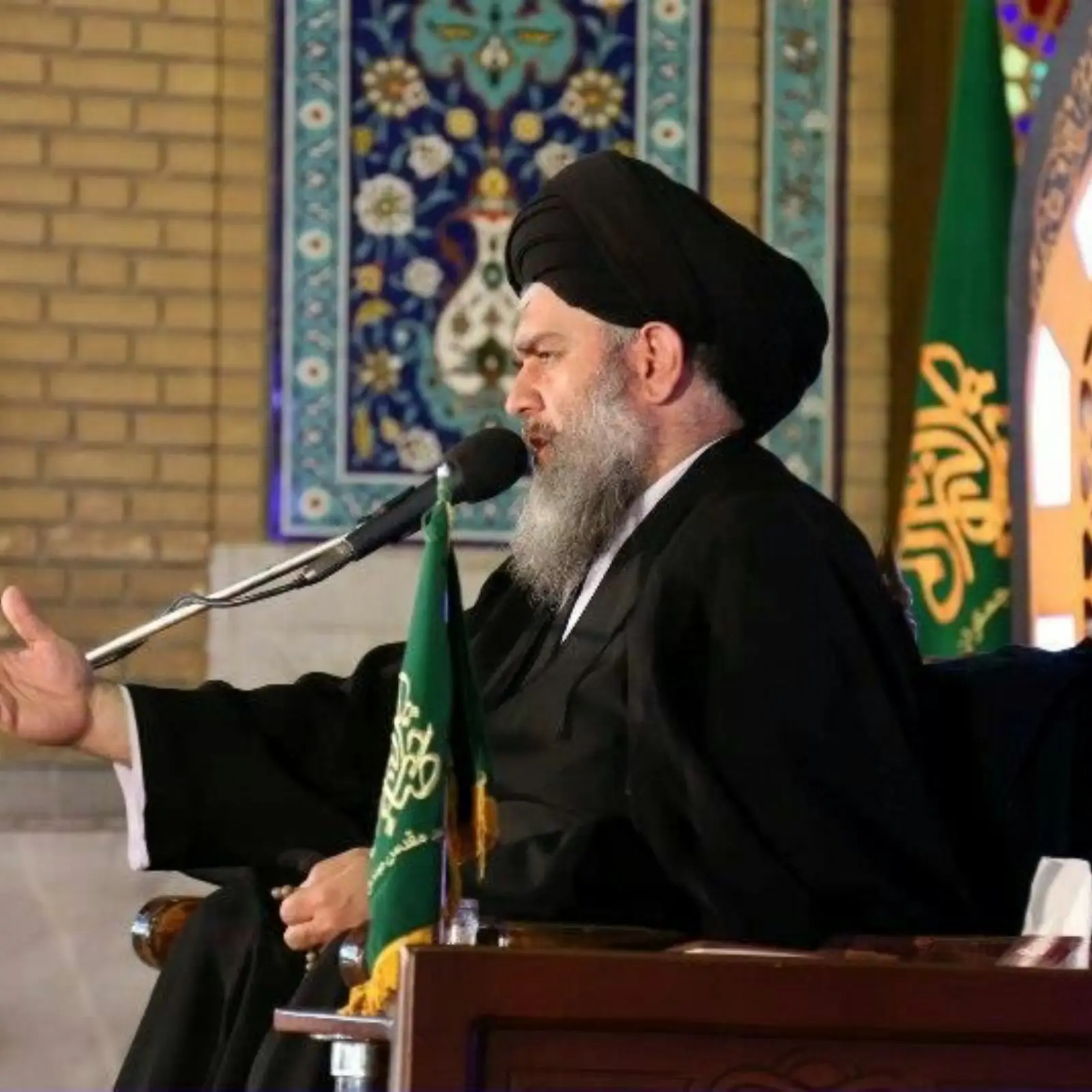 Cover: Du'a Nudba Speech by Hojjatoleslam Seyed Hossein Momeni - Seyed hosein momeni