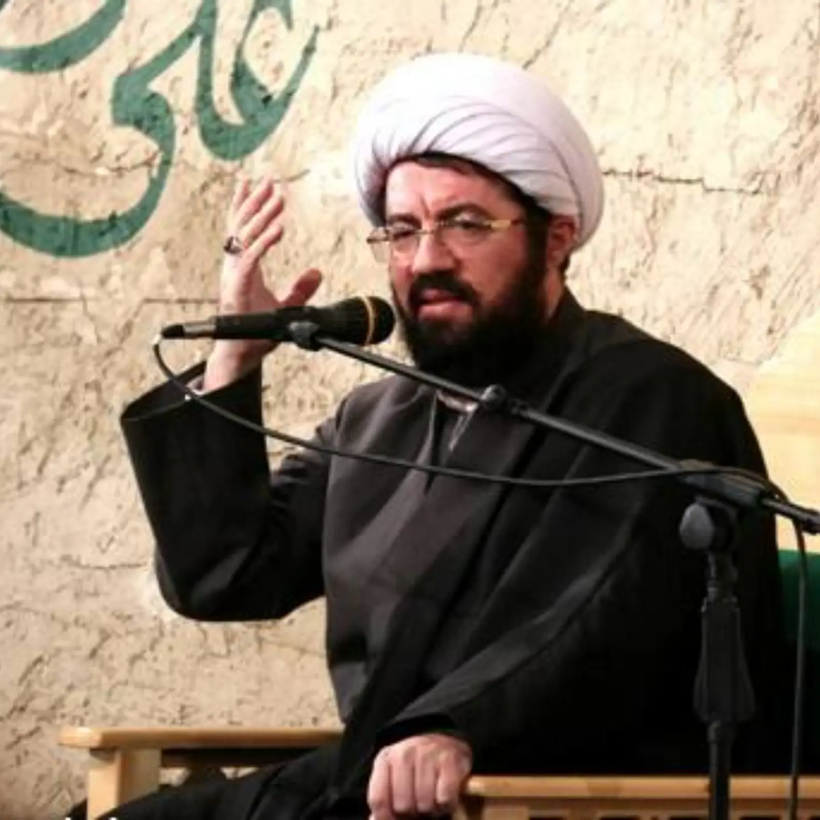 کاور سخنرانی نقشه دشمن برای فروپاشی خانواده حجت الاسلام عالی - مسعود عالی
