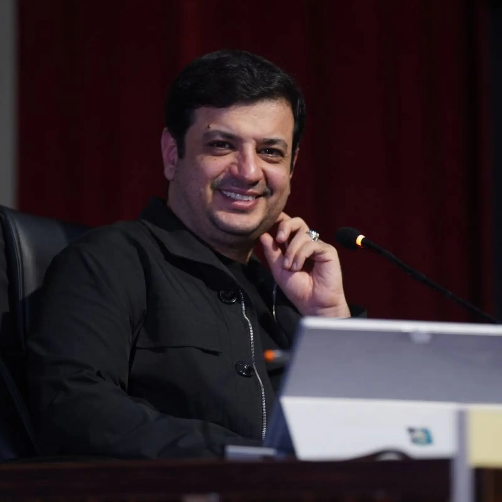Cover: Lecture on the Alavi Governance of Professor Raefipour - Aliakbar raefipur