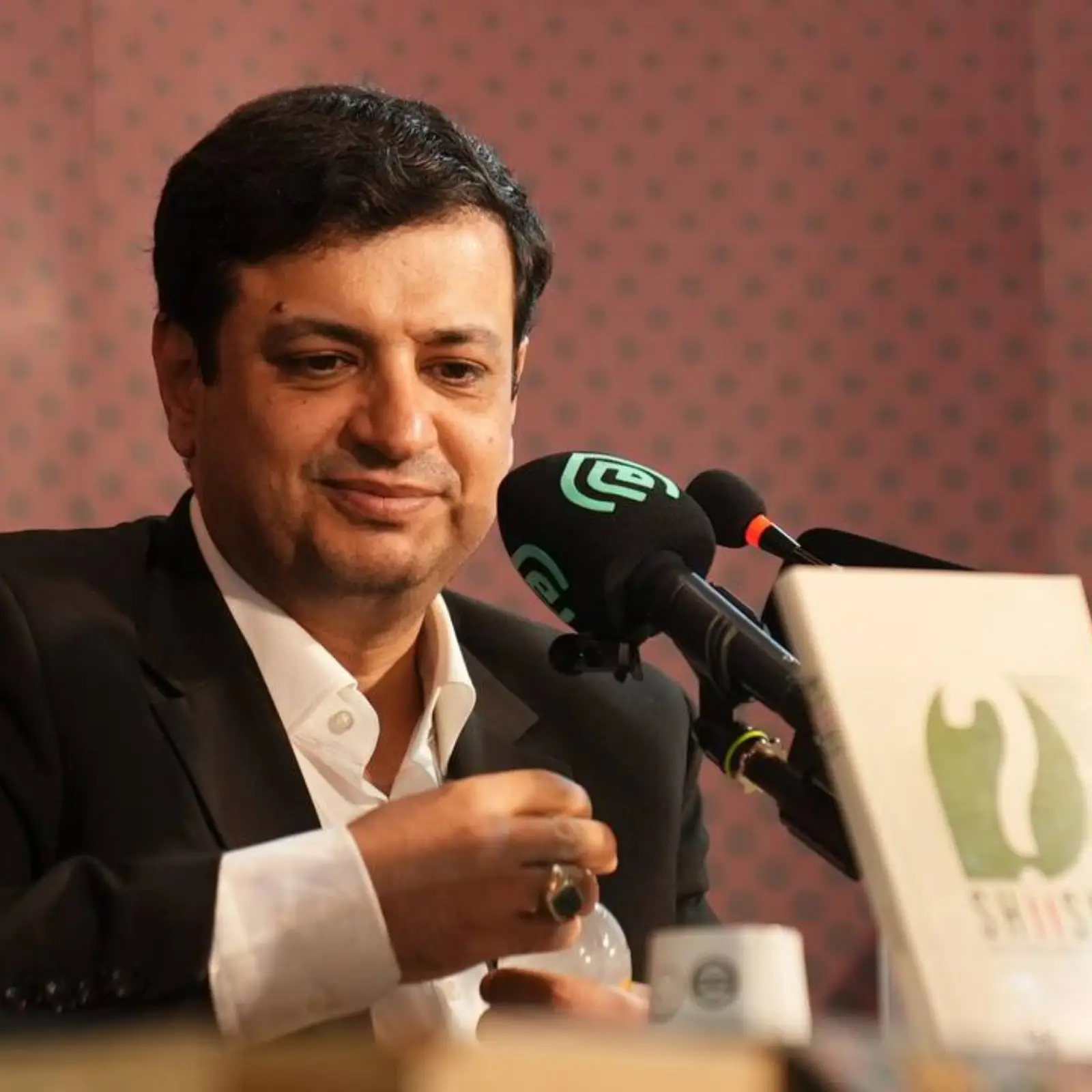 کاور سخنرانی جنگ پنهان سبک زندگی استاد رائفی پور - علی اکبر رائفی پور
