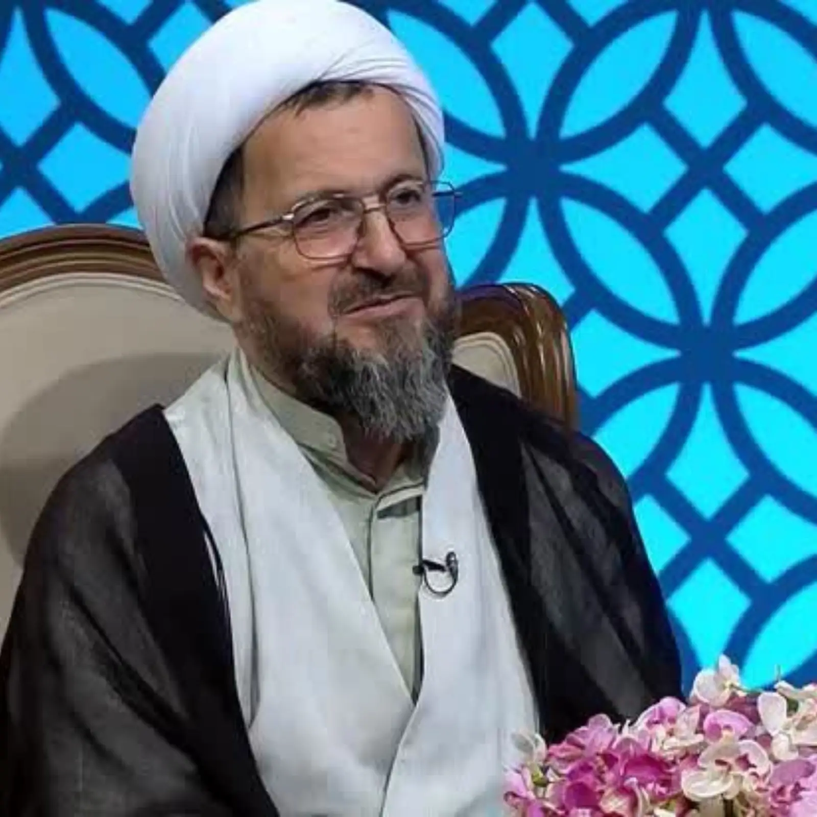 Cover: Speech: The best gift for the family is the infallibility and purity of Hojjatoleslam Mandegari - Mohamad mahdi mandegari