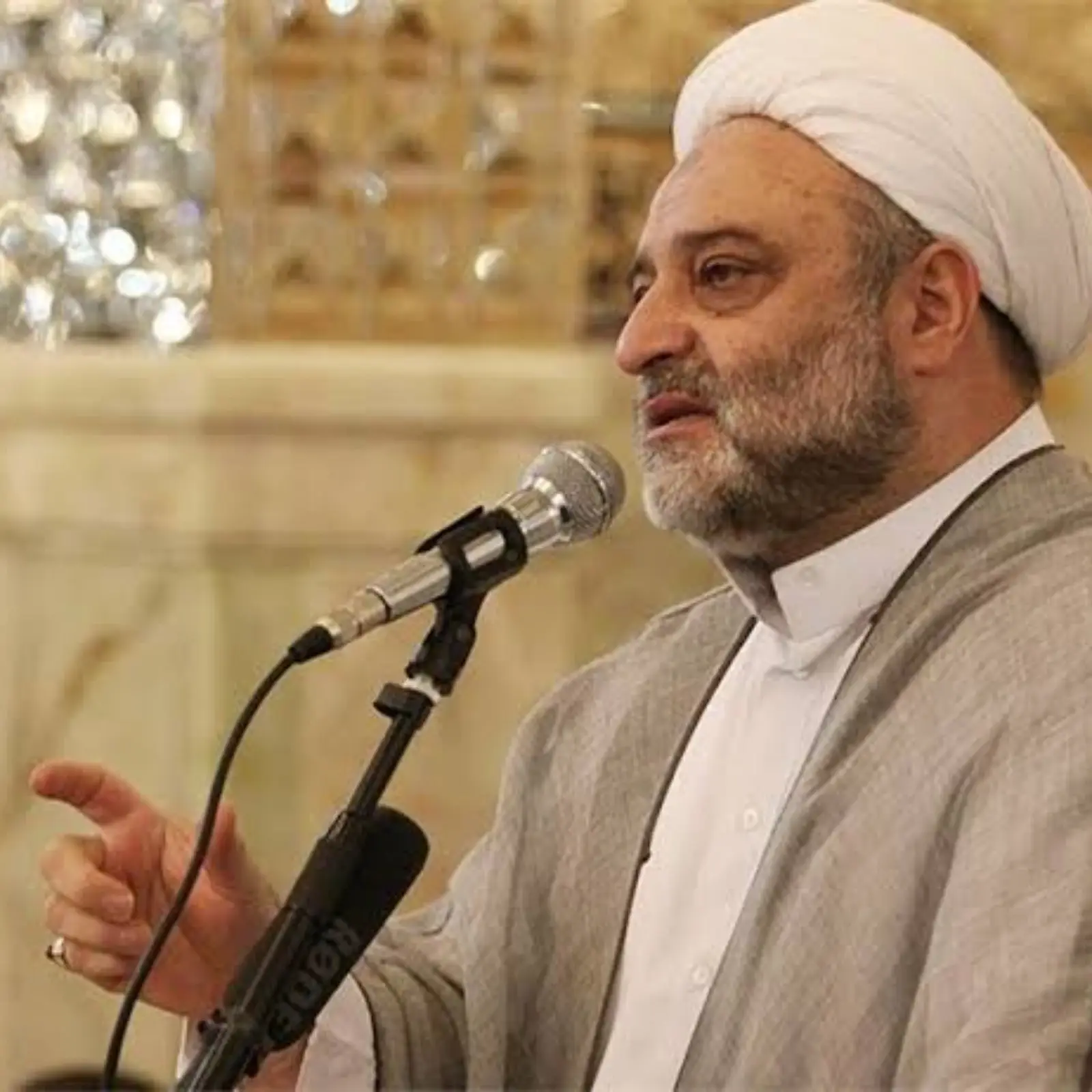 Cover: Lecture on the Secrets of Self-Knowledge by Hojjat al-Islam Farahzad