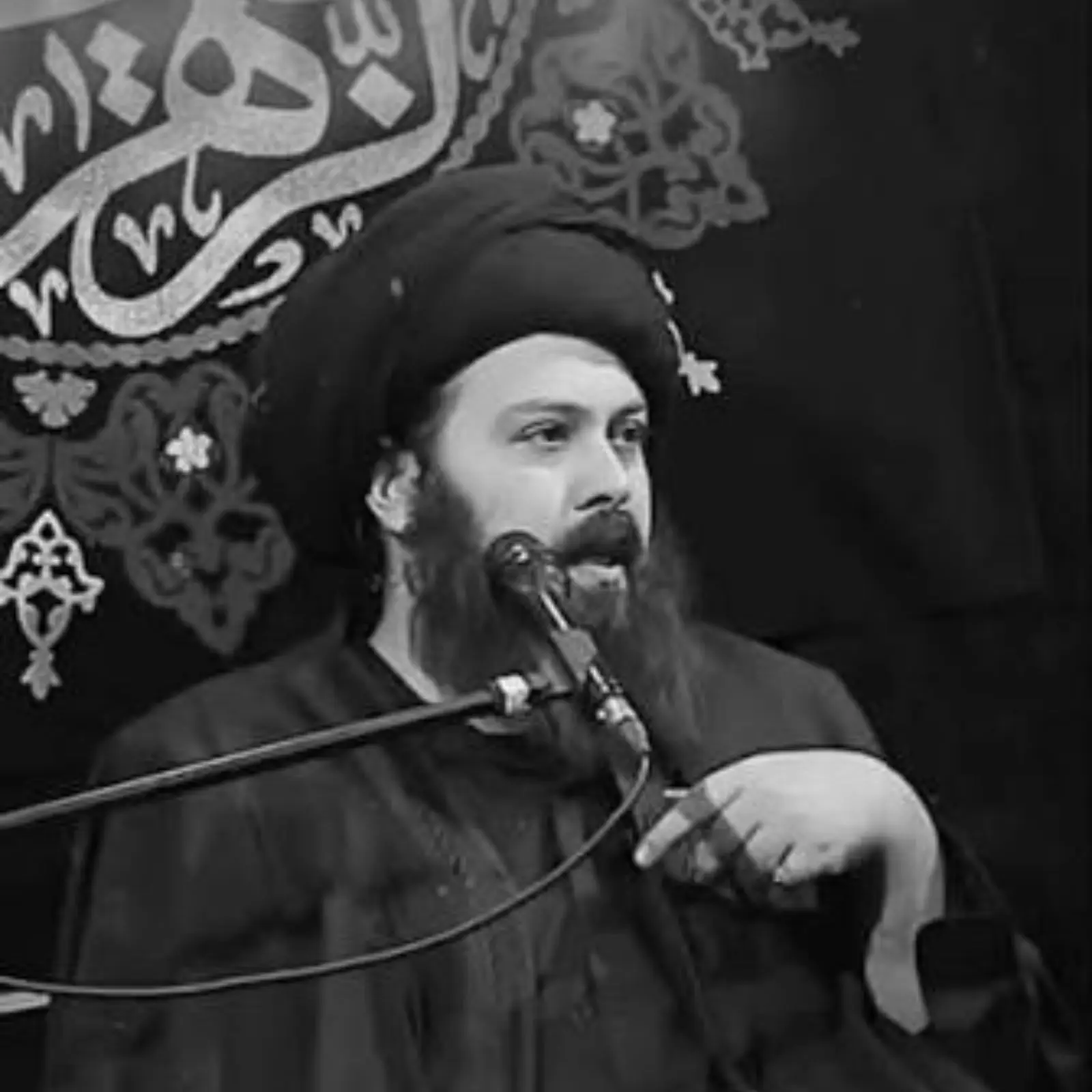کاور سخنرانی شب تاسوعا حجت الاسلام صادقی - سید علی صادقی