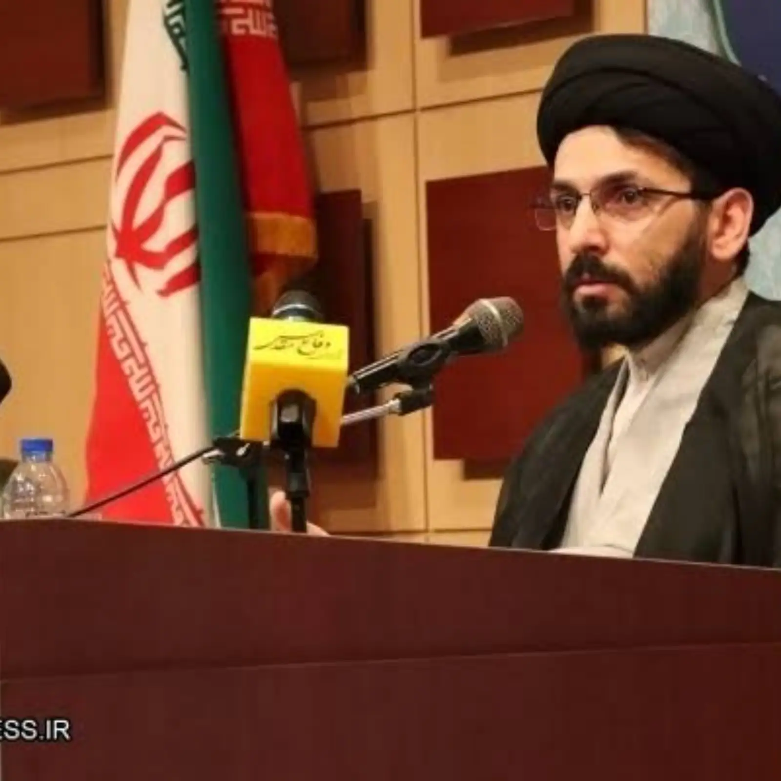 کاور سخنرانی نکاتی درباره امر به معروف و نهی از منکر حجت الاسلام راجی - سید محمدحسین راجی