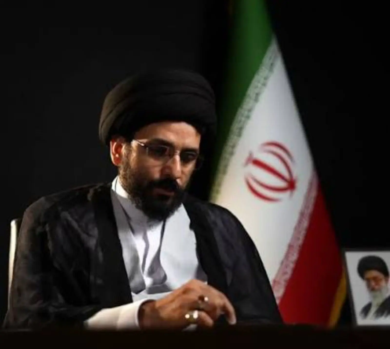 کاور سخنرانی از فتح قلب تا فتح فکر حجت الاسلام راجی - سید محمدحسین راجی